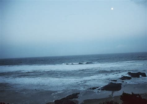 moon and surf: lincoln city, october | Sarah Gilbert | Flickr