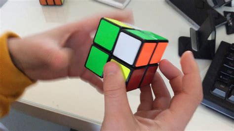 How to solve a 2x2 Rubik’s cube EASY learn in under 2 minutes - YouTube