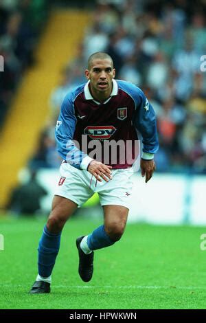 STAN COLLYMORE ASTON VILLA FC 04 September 1997 Stock Photo - Alamy