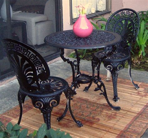 BLACK WROUGHT IRON DINING TABLE : BLACK WROUGHT IRON - 54 X 54 DINING TABLE