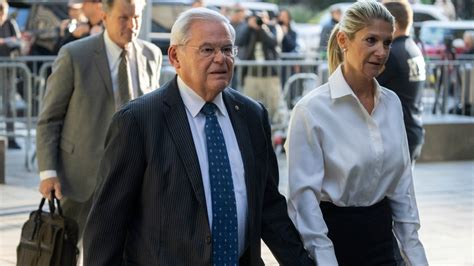 Bob Menendez and wife charged with obstruction, allegedly tried ...