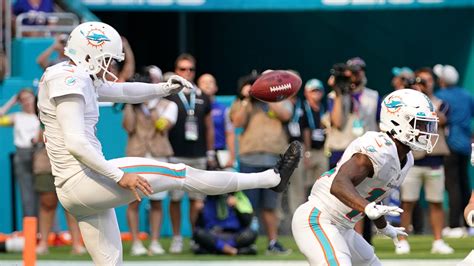 Miami Dolphins at Buffalo Bills: Game predictions, picks, odds