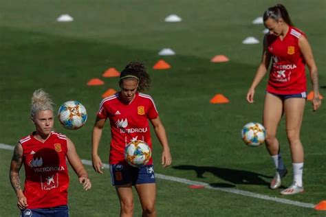 Fighting for rights, Spain women aim for landmark World Cup