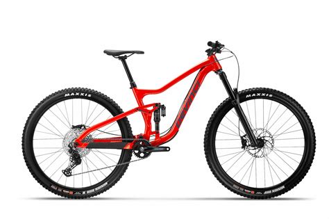 2021 Devinci Troy Mountain Bike