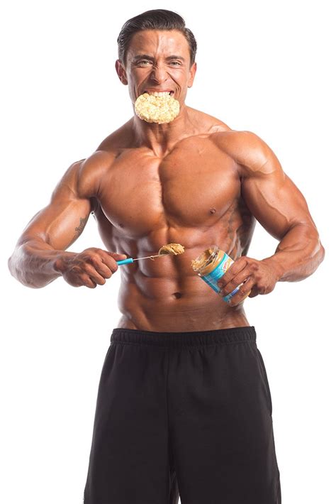 8 Dieting Tips For Your First Men's Physique Competition