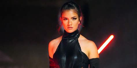 Star Wars Fan Brings Rey's Evil Empress to Life With Stunning Cosplay