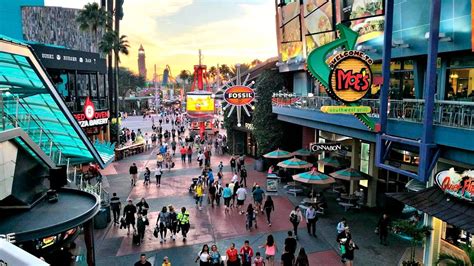 Universal CityWalk - YouTube