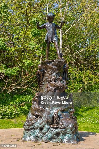 67 Peter Pan Statue London Stock Photos, High-Res Pictures, and Images - Getty Images