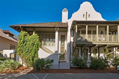 Image result for 2 story dutch west indies architecture | West indies house, West indies ...