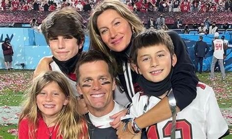 Tom Brady Net Worth, Career, Family & How Tom Brady Makes Money