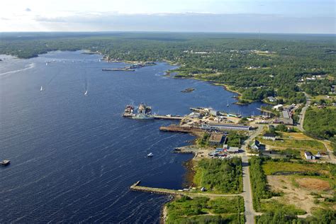 Shelburne Harbour in Shelburne, NS, Canada - harbor Reviews - Phone ...