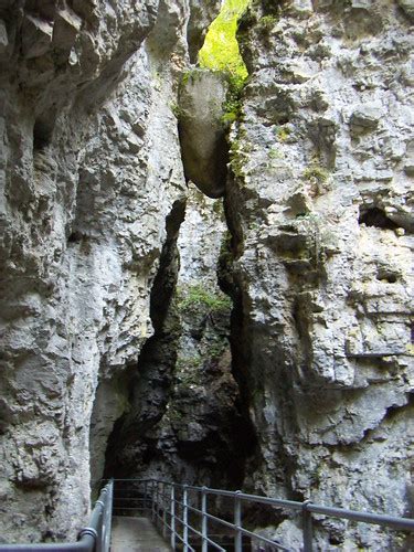 Like a rolling stone | Fondo (TN) Val di Non (Italy) | Lorenzo Trombetta | Flickr