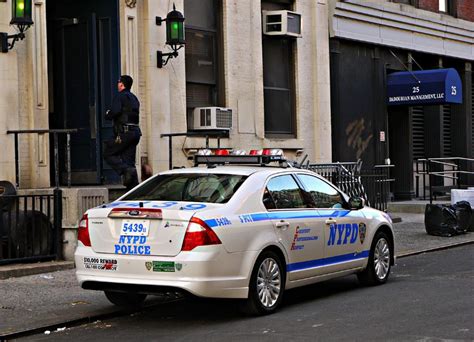 NYPD Ford Fusion Police Car - Code 3 Garage