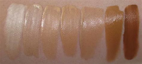 IT Cosmetics Bye Bye Lines Foundation Review and Swatches | Foundation swatches, Foundation ...