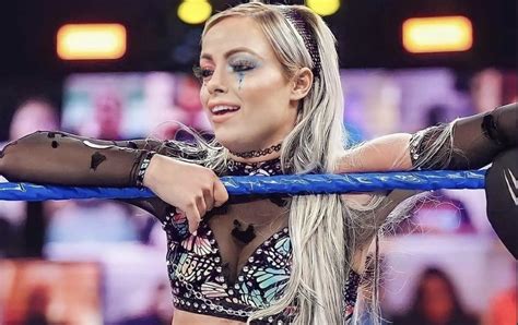 Watch: Liv Morgan attacks Becky Lynch while training, Becky Lynch ...