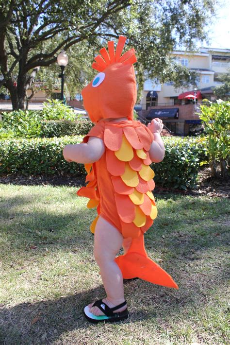 DIY Fish Costume For the Family (No Sewing)