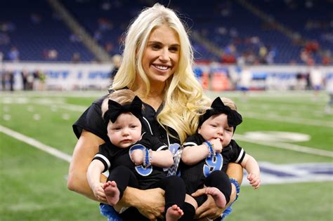 Matthew Stafford's wife Kelly returns home after brain surgery