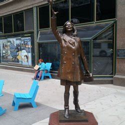 MTM MARY TYLER MOORE STATUE - 28 Photos & 18 Reviews - 701-799 Nicollet ...