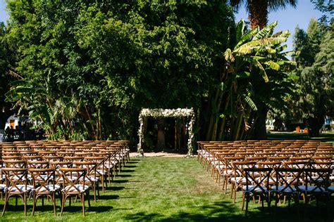 Elegant Neutral La Quinta Resort Desert Wedding With Hedge Walls ...