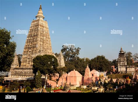 Mahabodhi Temple, Bodh Gaya, Bihar, India Stock Photo - Alamy