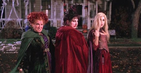 Bette Midler Reuniting With Her Fellow Sanderson Sisters For Virtual "Hocus Pocus" Reunion ...