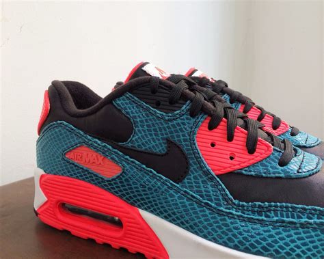 Nike Air Max 90 "Infrared Snake"