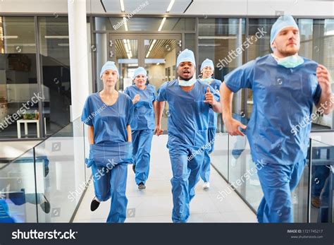 16,314 Hospital Emergency Unit Images, Stock Photos & Vectors ...