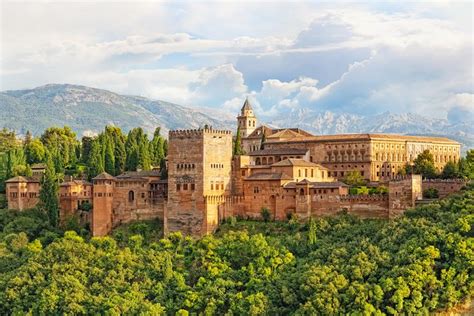 Alhambra With Nazaries Palaces Skip The Line Tour From Seville: Triphobo