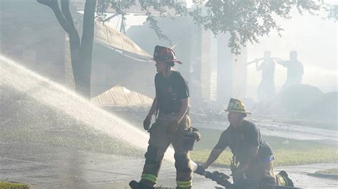 Texas fire destroys 9 homes day after blaze sparked by lawnmower burned 26 buildings | Fox News