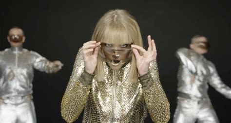 WATCH: ALL four Taylor Swift 'Shake It Off' outtakes • Pop Scoop