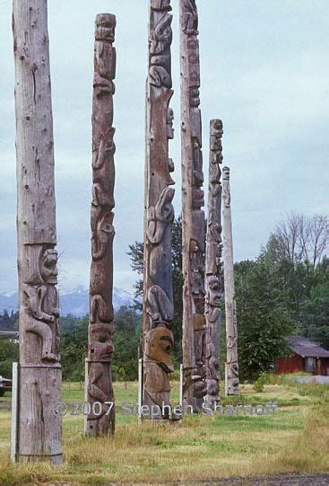 Totem Poles in Kitwanga, B.C. | Totem pole, Totem, Native american art