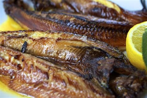 How to Buy, Prep, and Cook Smoked Herring