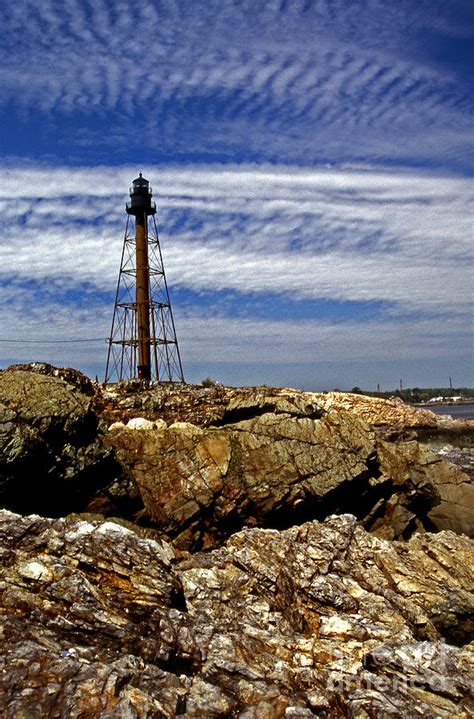 Marblehead Ma Lighthouse Photograph by Skip Willits - Fine Art America