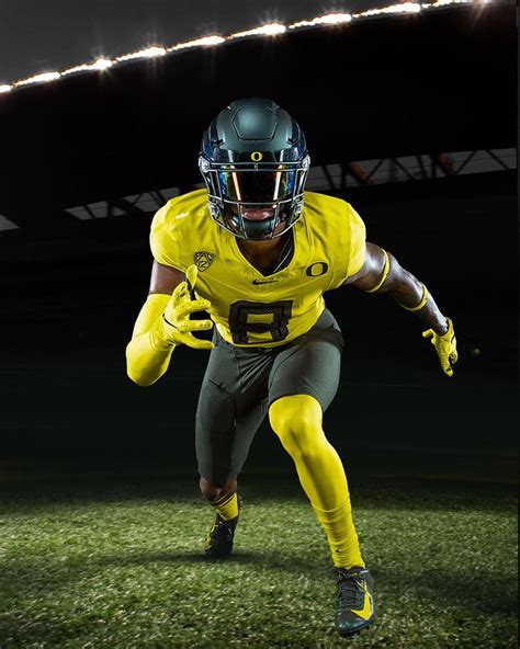 Oregon Ducks to wear yellow jerseys, nightmare green pants and helmets ...