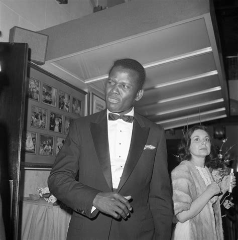 Sidney Poitier At The Oscars Photograph by Michael Ochs Archives