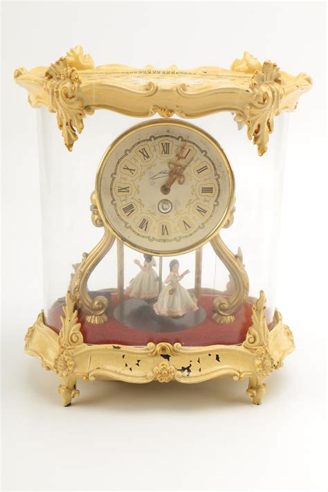 Assortment of Vintage Pendulum Mantle Clocks | EBTH