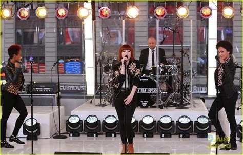 Carly Rae Jepsen Brings Some Fun to 'GMA' with 'I Really Like You' - Watch Now! | Photo 781585 ...