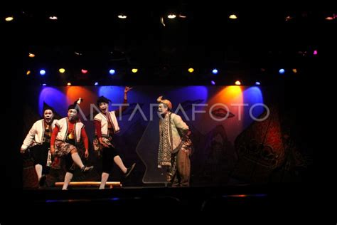 PENTAS TEATER KOMA SEMAR GUGAT | ANTARA Foto