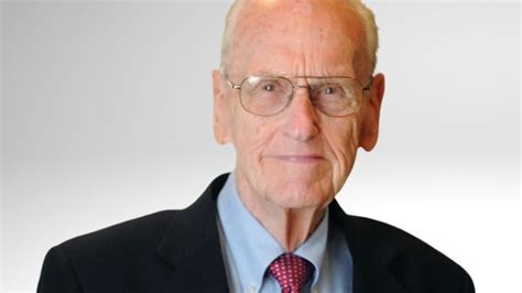 PA real estate pioneer Howard Hanna Jr. dies at 101