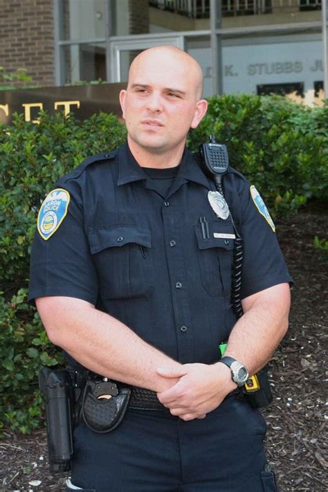 Akron police officer resigns amid use of force investigation