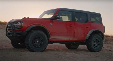 Take A Detailed Look At The 2021 Ford Bronco Wildtrak | Carscoops