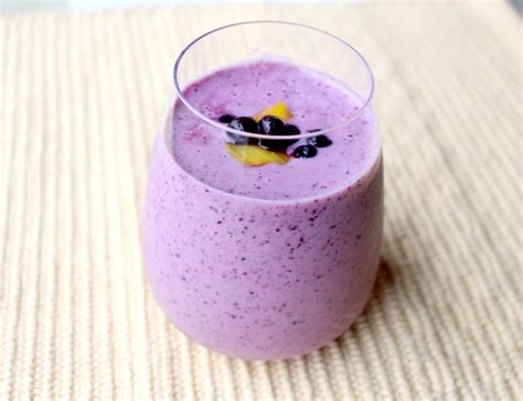 Refreshing Blueberry Mango Smoothie - Homemade Nutrition - Nutrition that fits your life