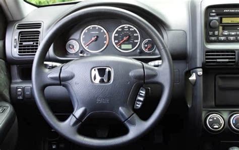 2003 Honda CR-V Pictures - 13 Photos | Edmunds