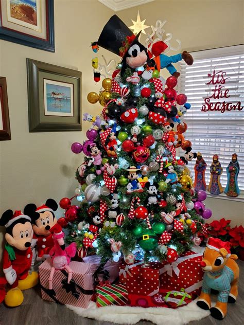 Mickey mouse christmas tree – Artofit