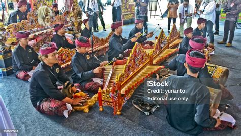 Players Playing Traditional Balinese Musical Instruments Calung Bamboo Stock Photo - Download ...