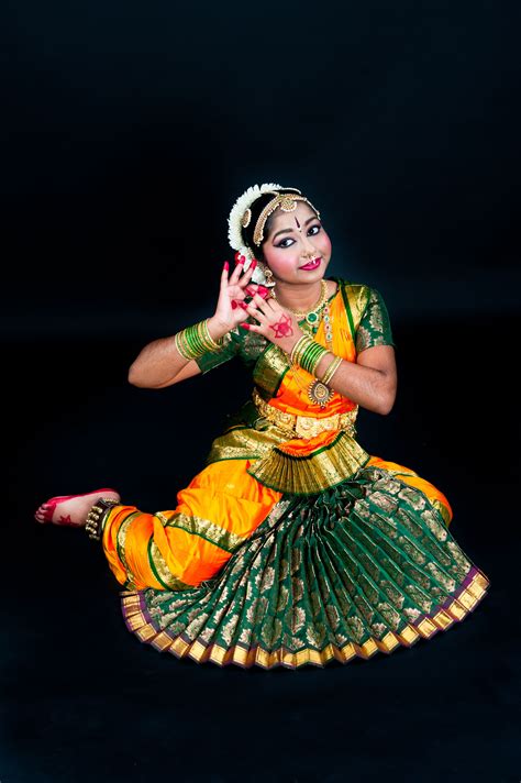 Bharatanatyam Poses Images