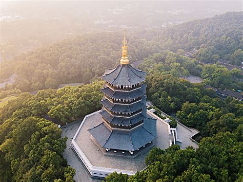 Leifeng Pagoda: In addition to the beautiful love story, it is more of ...