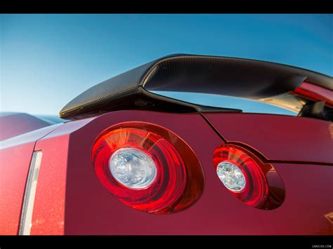 2015 Nissan GT-R - Tail Light | Wallpaper #99 | 1600x1200