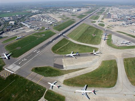 UK supports new runway for Heathrow Airport London - UK Today News