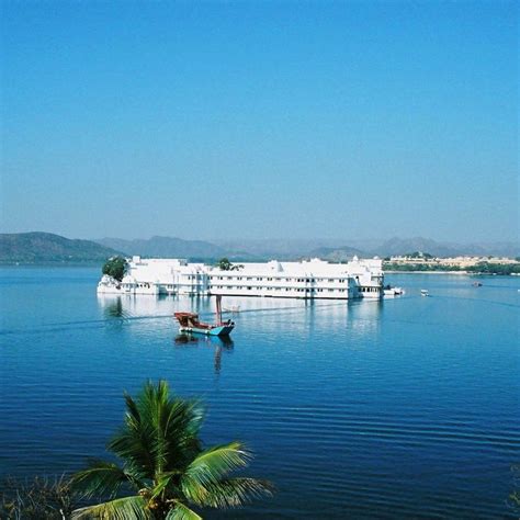 Lake Palace Travel Info | Udaipur Tourism | Rajasthan